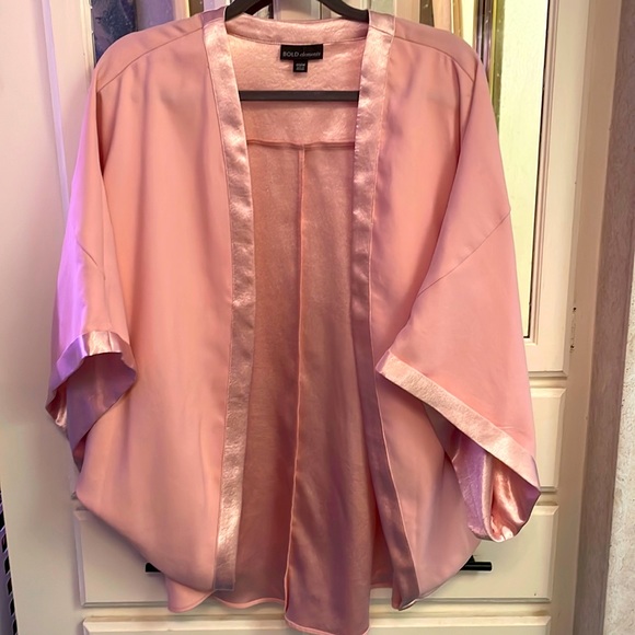 BOLD Elements ‘silk’ Robe - Picture 1 of 3